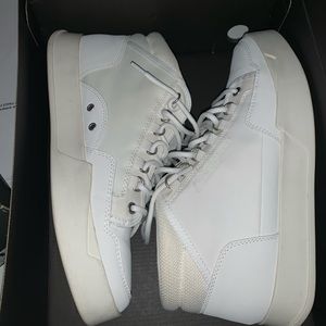 2 pair of G Star sneakers